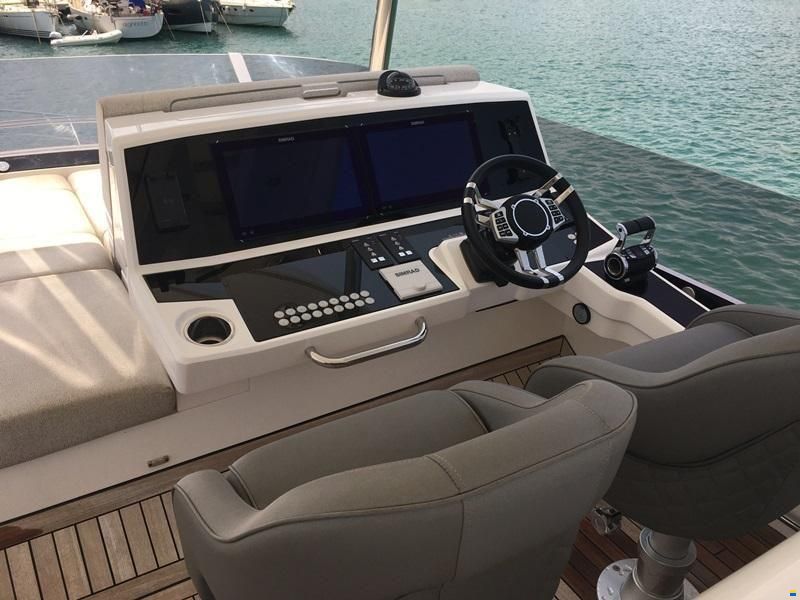 Sunseeker Manhattan 68