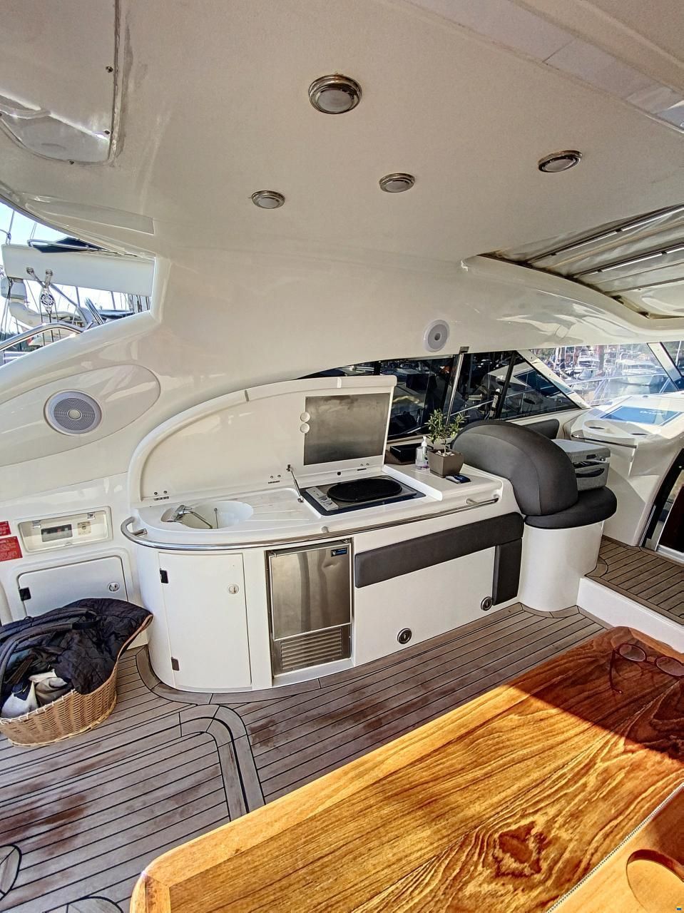 Sunseeker Predator 56