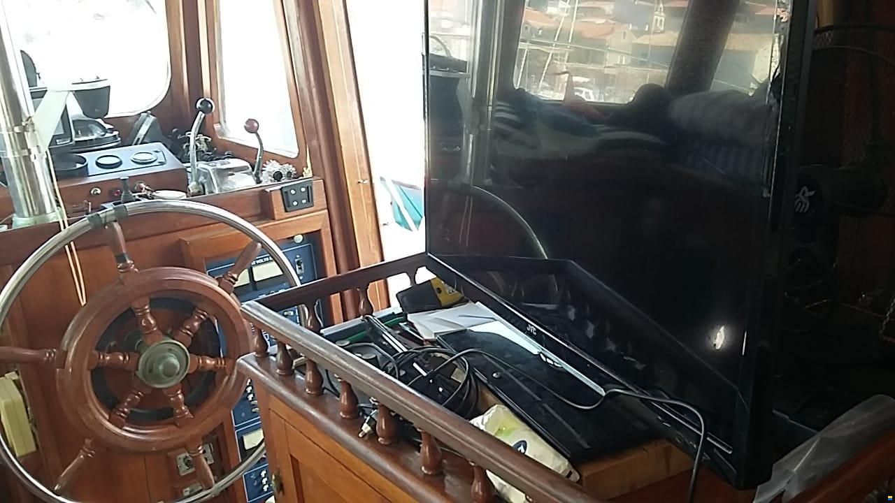 Marine Trader Europa 33 Trawler