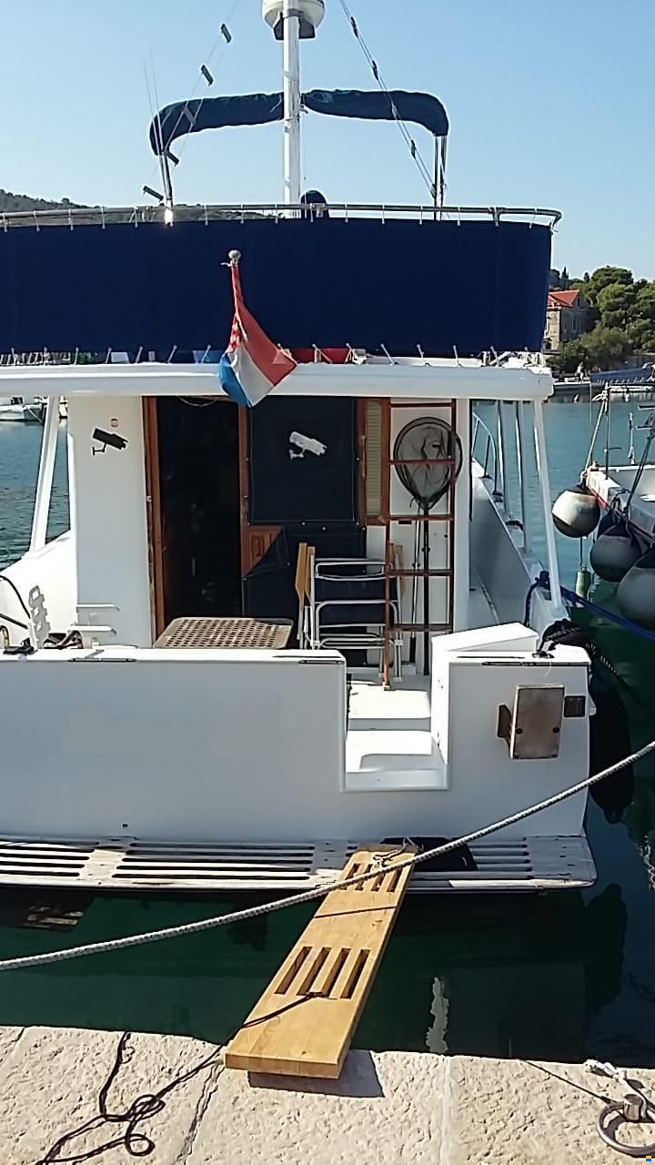 Marine Trader Europa 33 Trawler