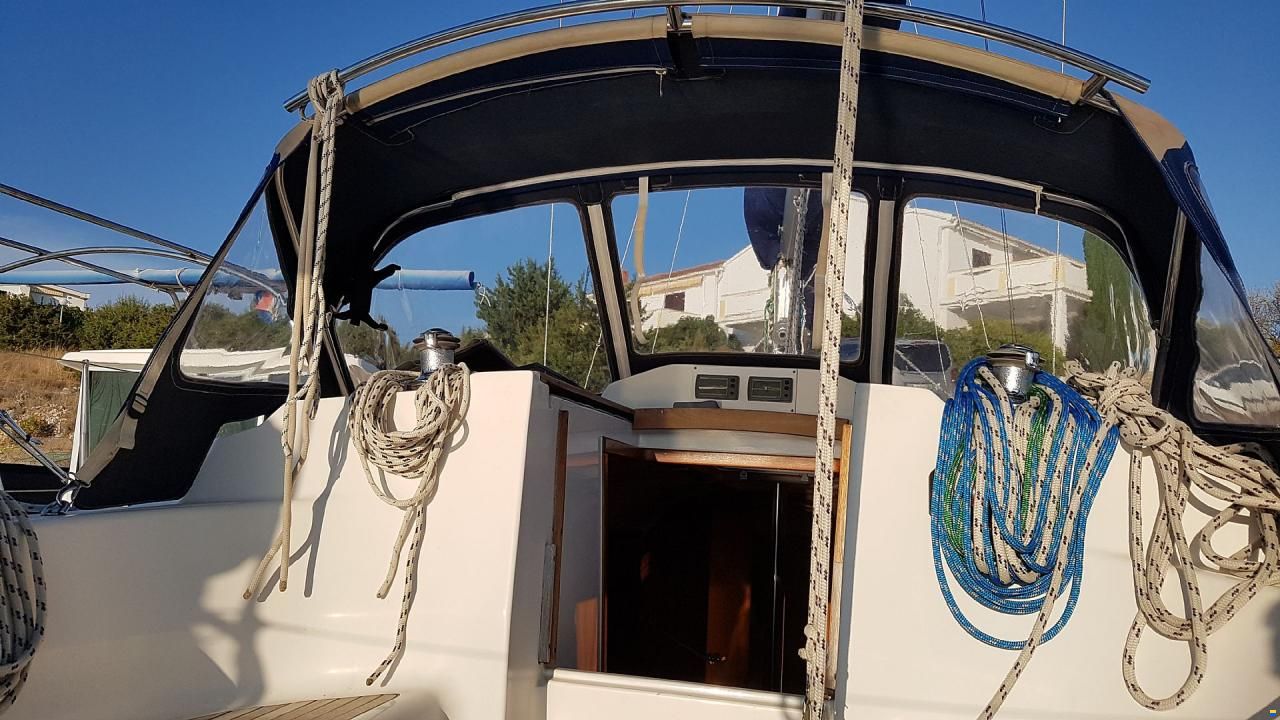 Dufour 32 Classic