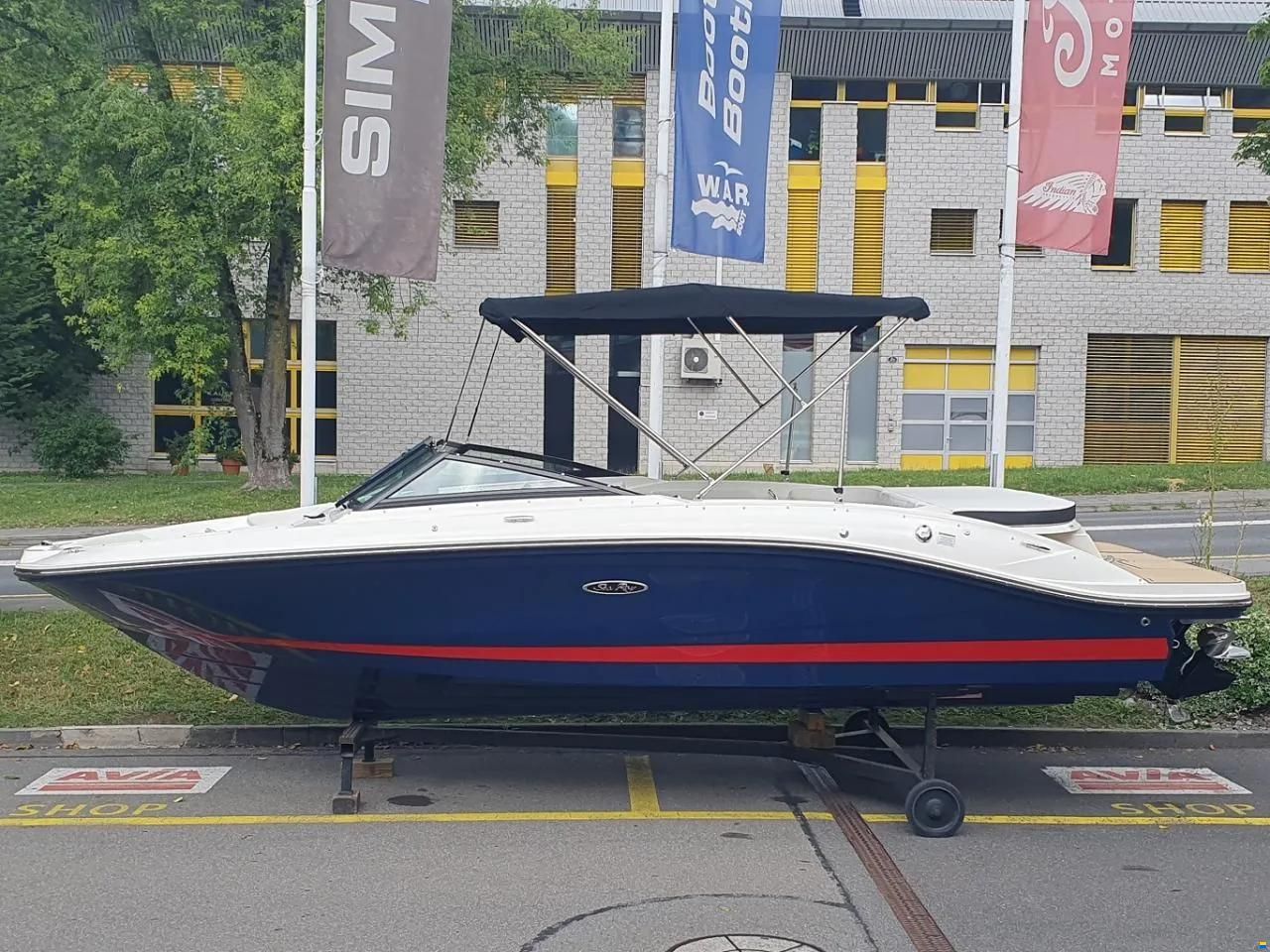 Sea Ray SPX 210