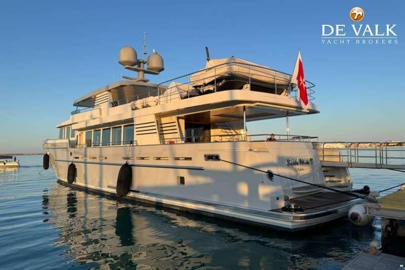 Van der Valk Explorer 37M