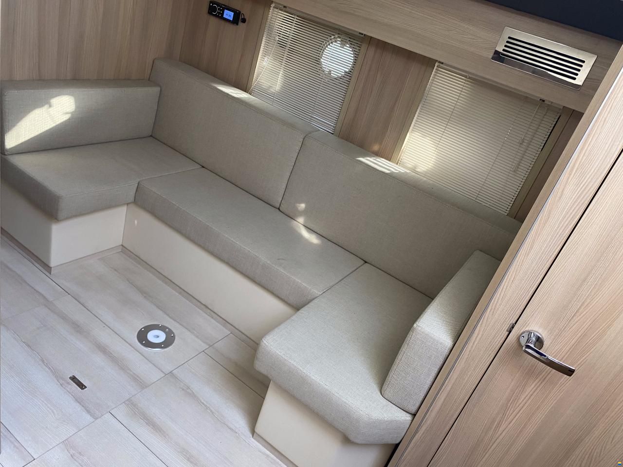 Cranchi M 44HT - CAMON