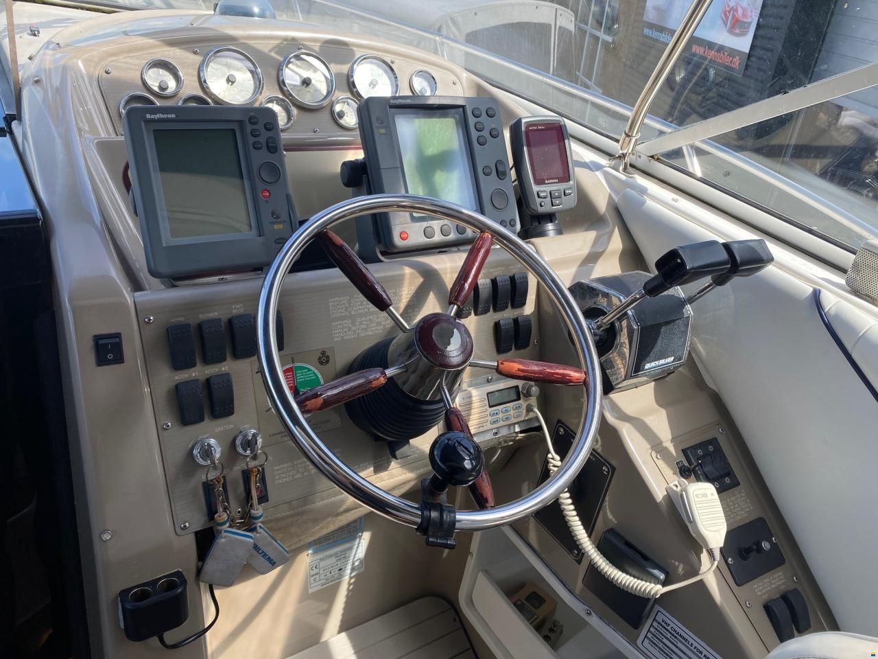 Bayliner 3255 Avanti