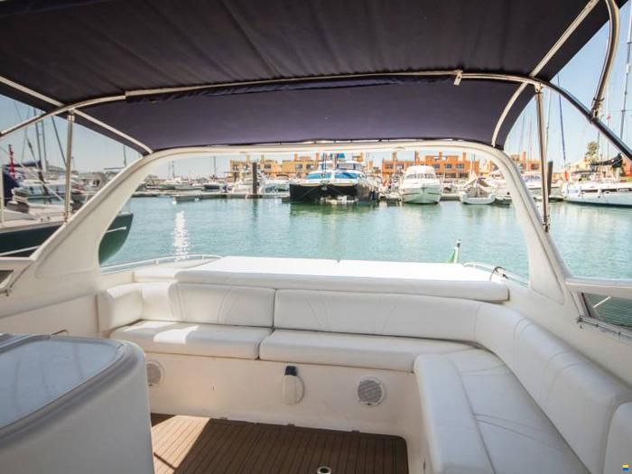 Real Power Boats Revolution 46