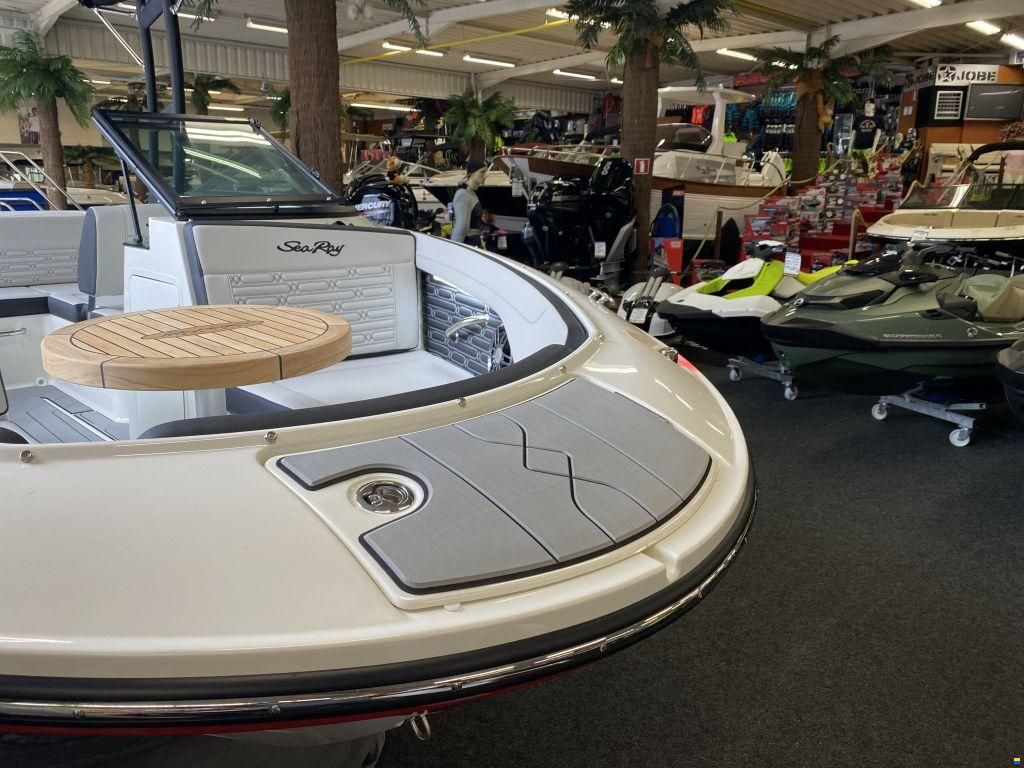 Sea Ray SPX 190