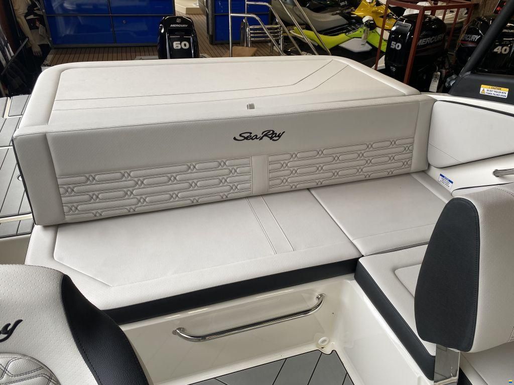 Sea Ray SPX 190