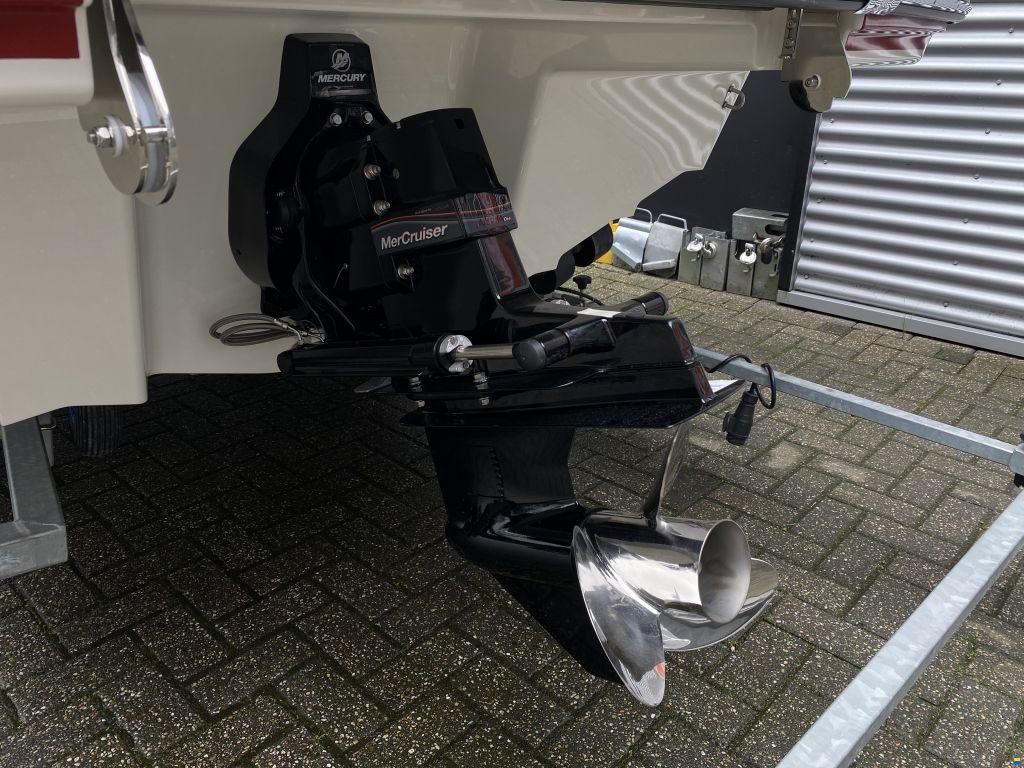Sea Ray SPX 190