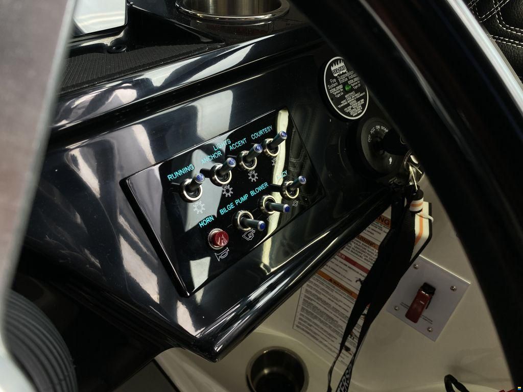 Sea Ray SPX 190