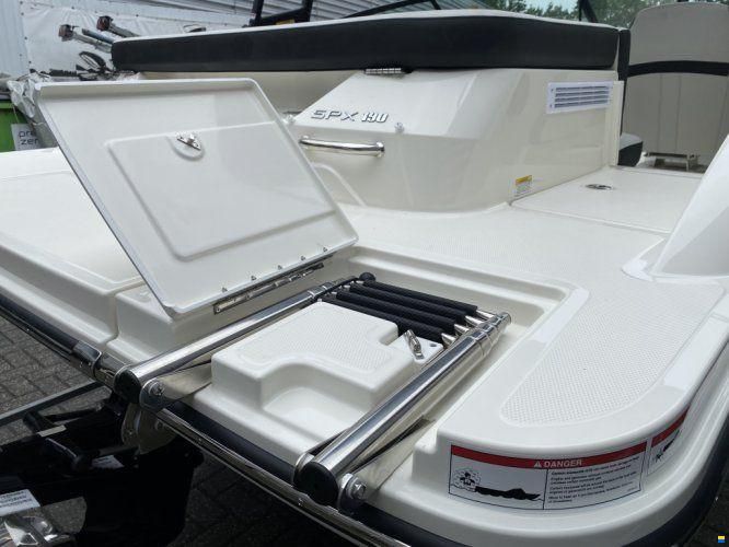 Sea Ray SPX 190