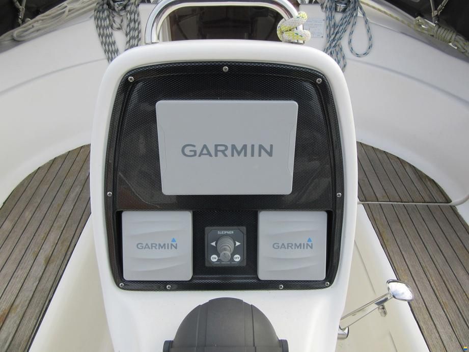 Bavaria 30 cruiser