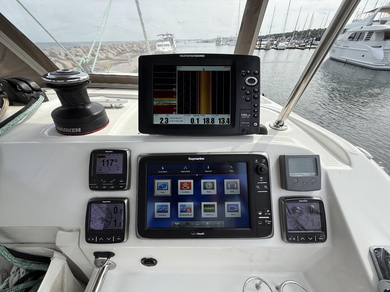 Lagoon 39