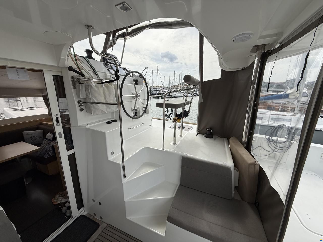 Lagoon 39
