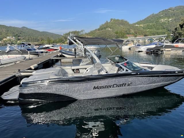 MasterCraft xt22