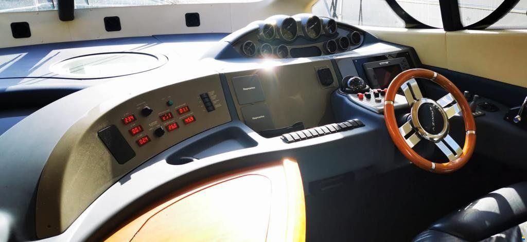 Azimut 50 FLY - 2006 - 3 KABINEN