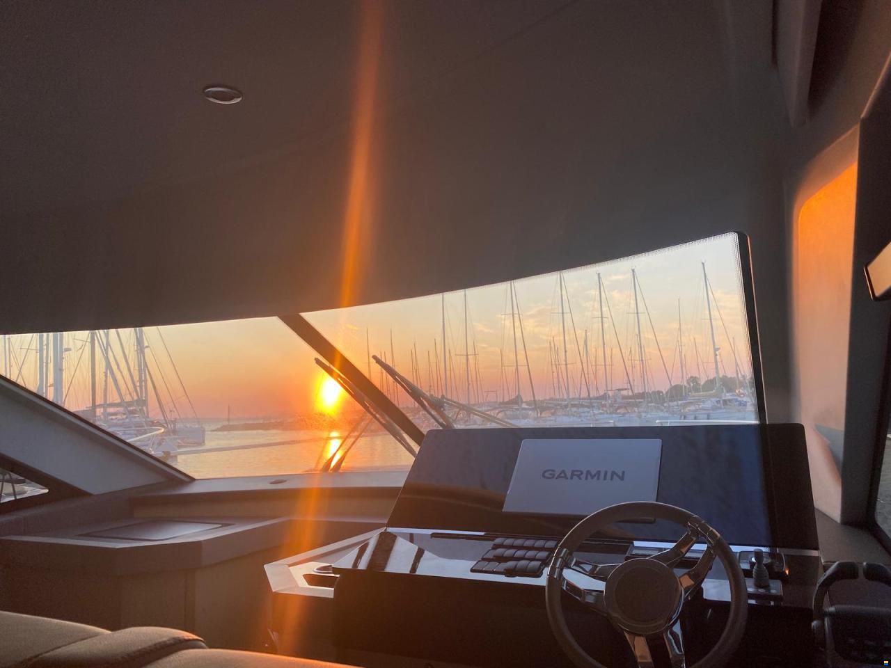 Beneteau Monte Carlo 52 Flybridge