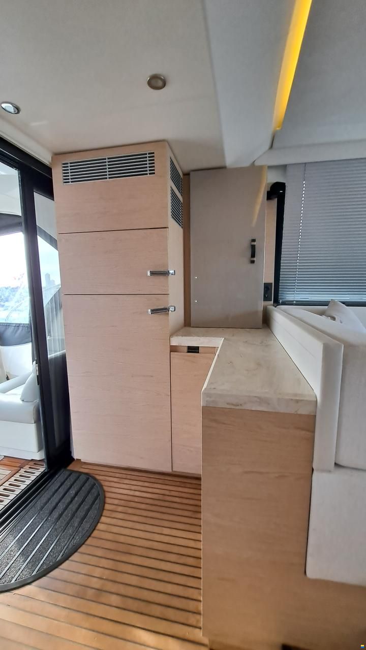 Beneteau Monte Carlo 52 Flybridge
