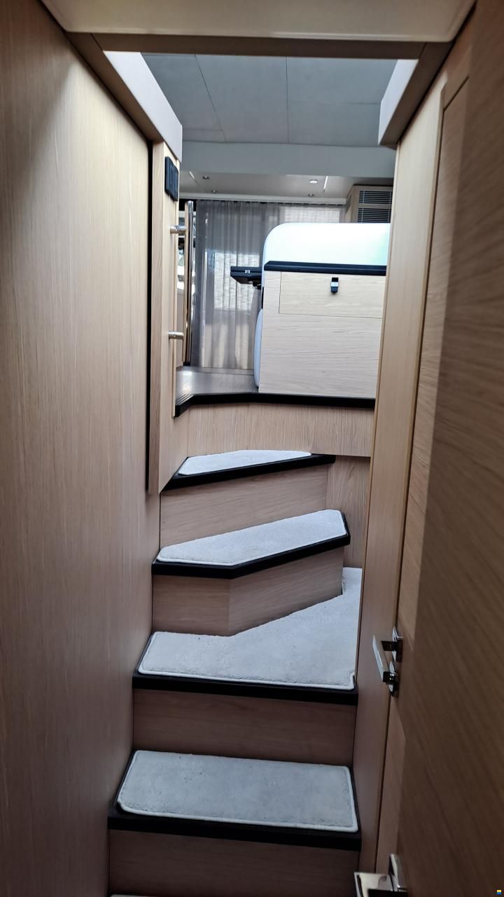 Beneteau Monte Carlo 52 Flybridge