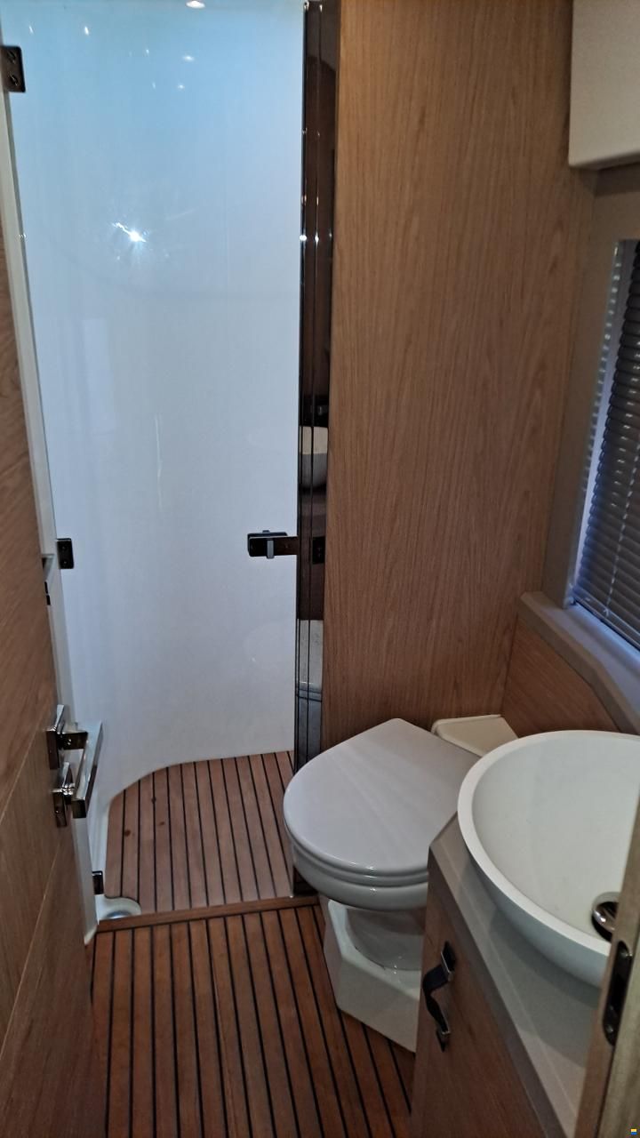 Beneteau Monte Carlo 52 Flybridge