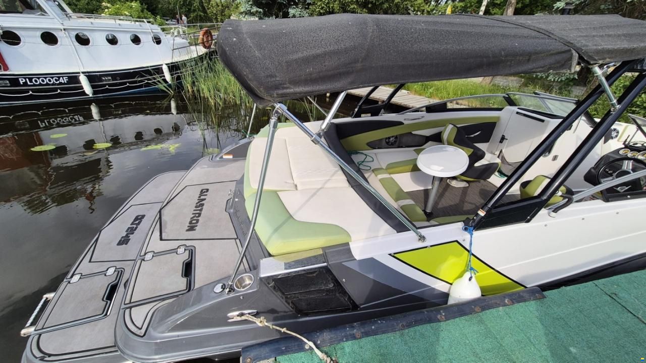 Glastron 245 GTS