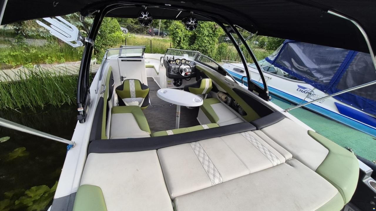 Glastron 245 GTS