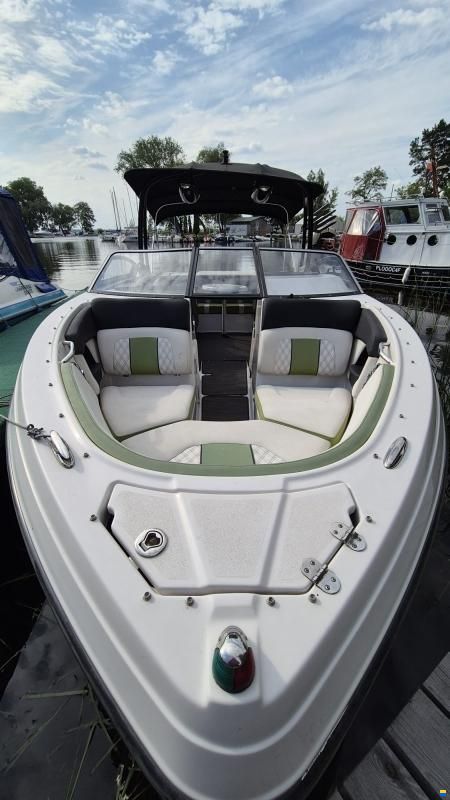 Glastron 245 GTS