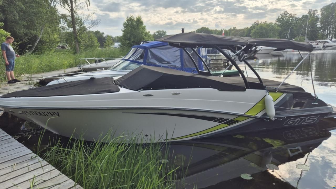 Glastron 245 GTS