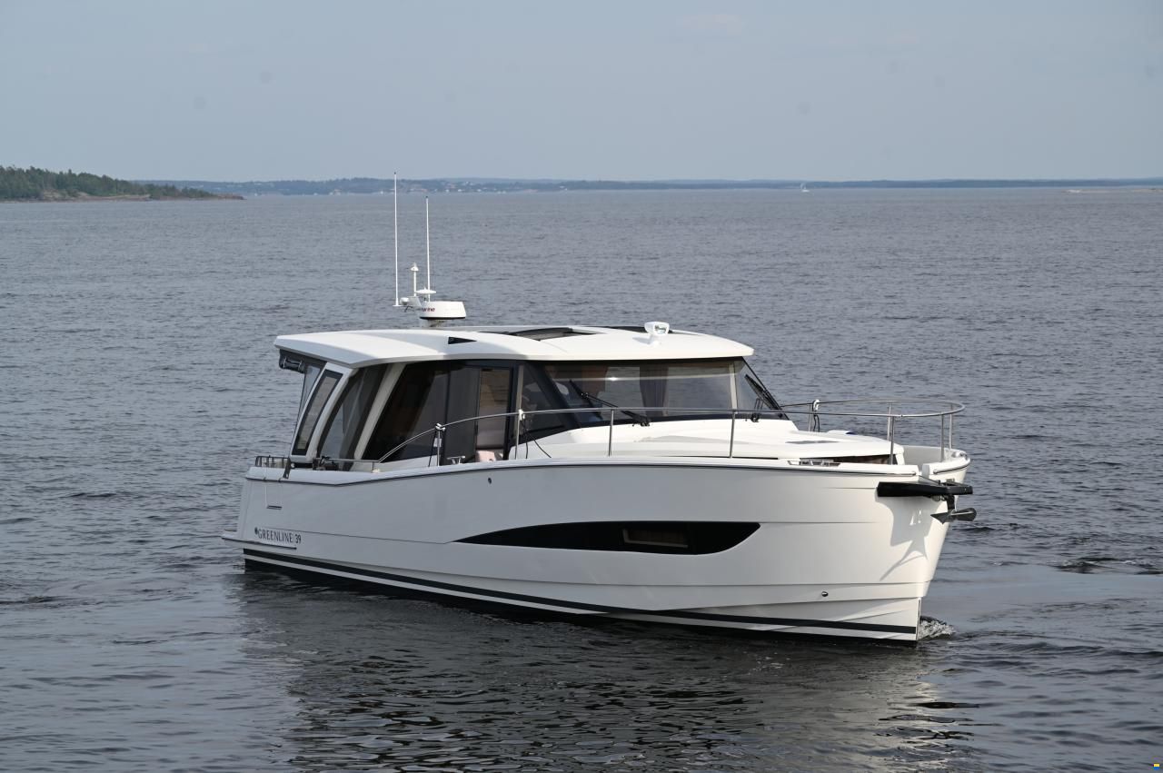 Greenline 39