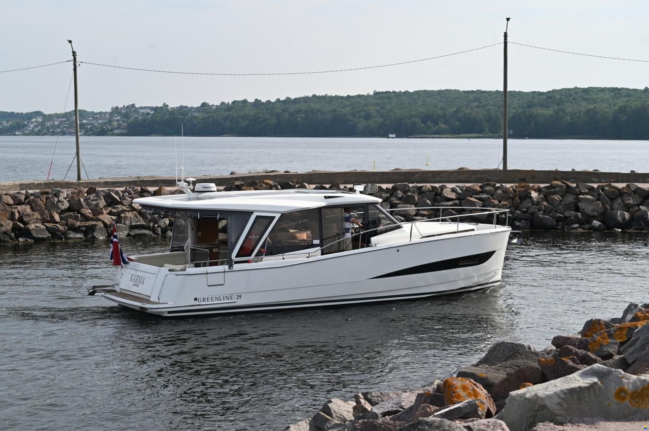 Greenline 39