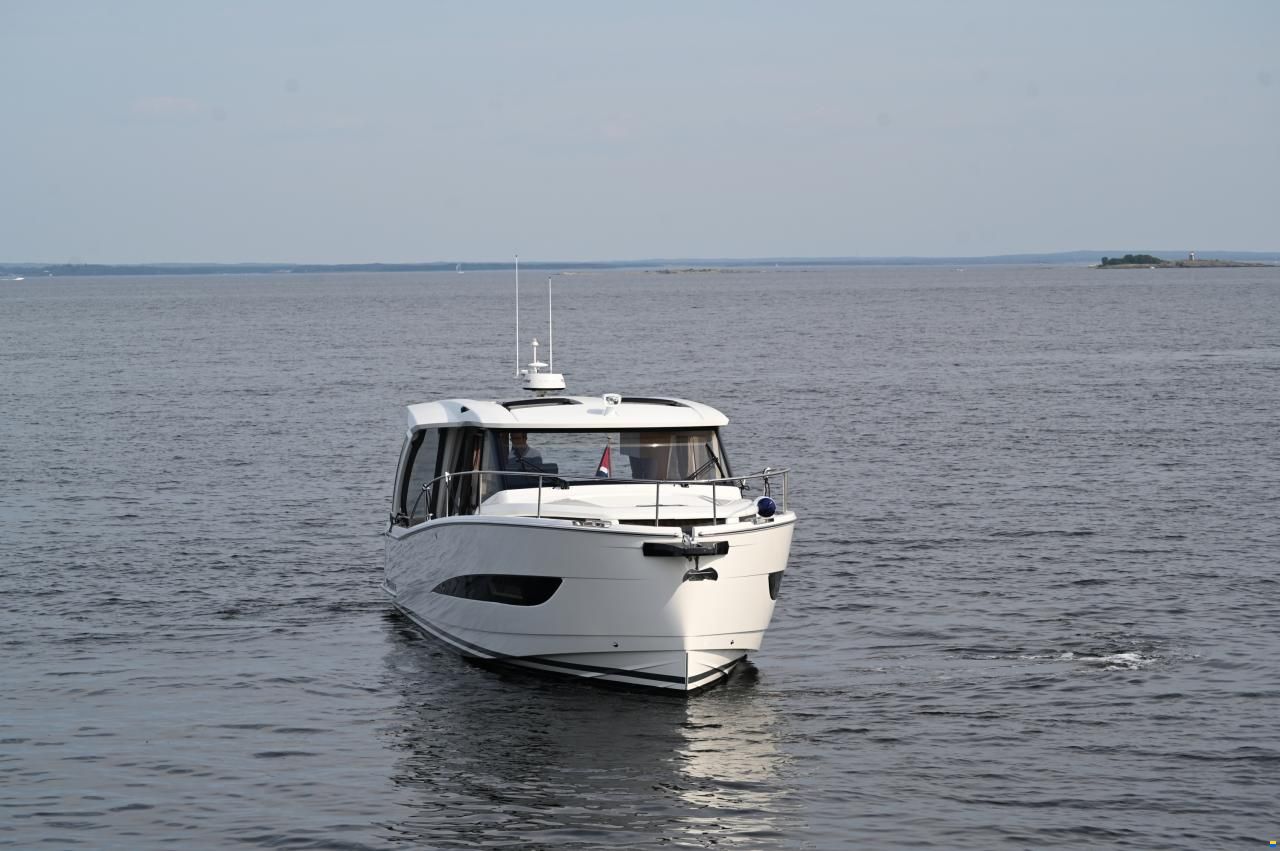 Greenline 39