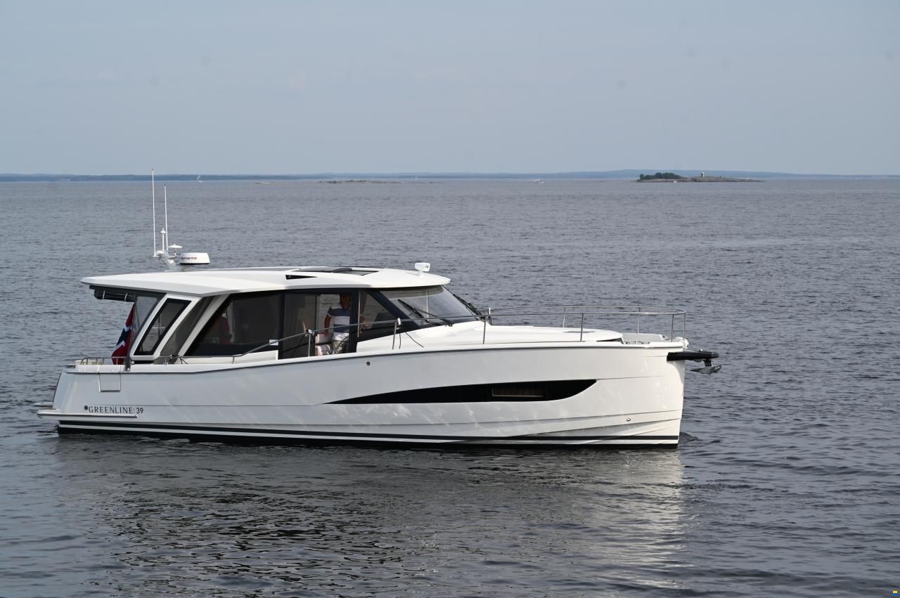 Greenline 39