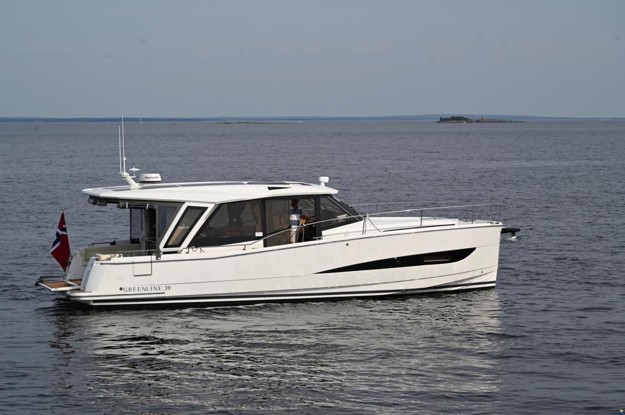 Greenline 39