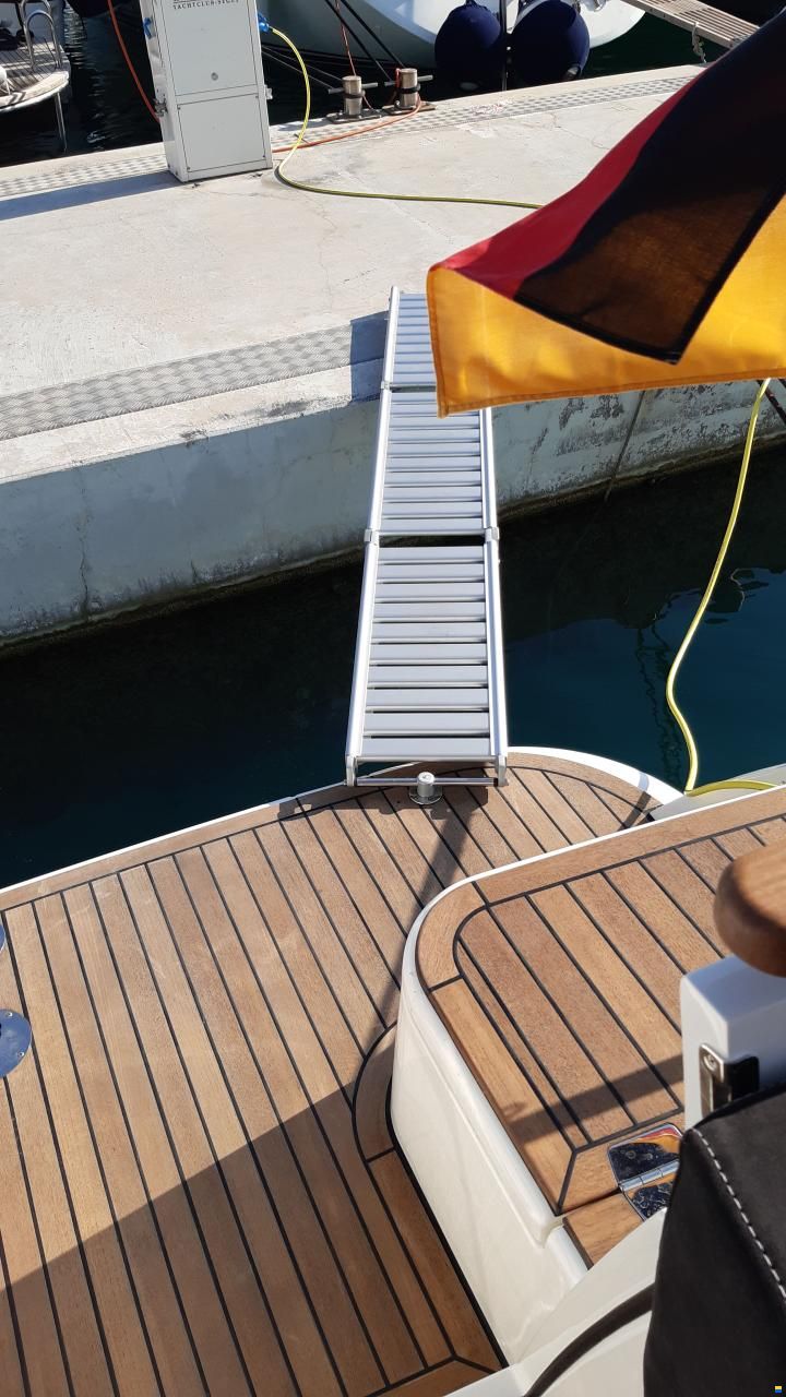 Marex 310 Suncruiser
