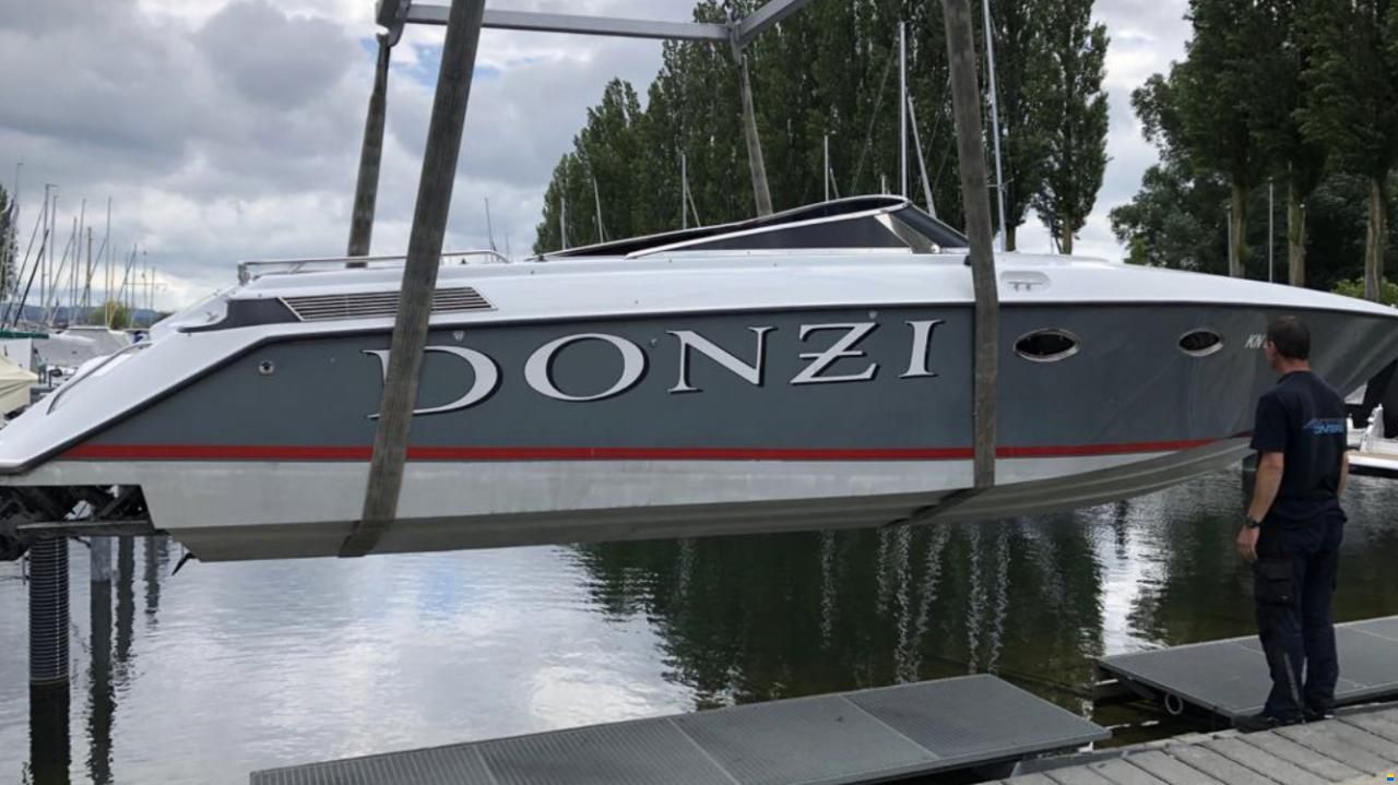 Donzi Z 29