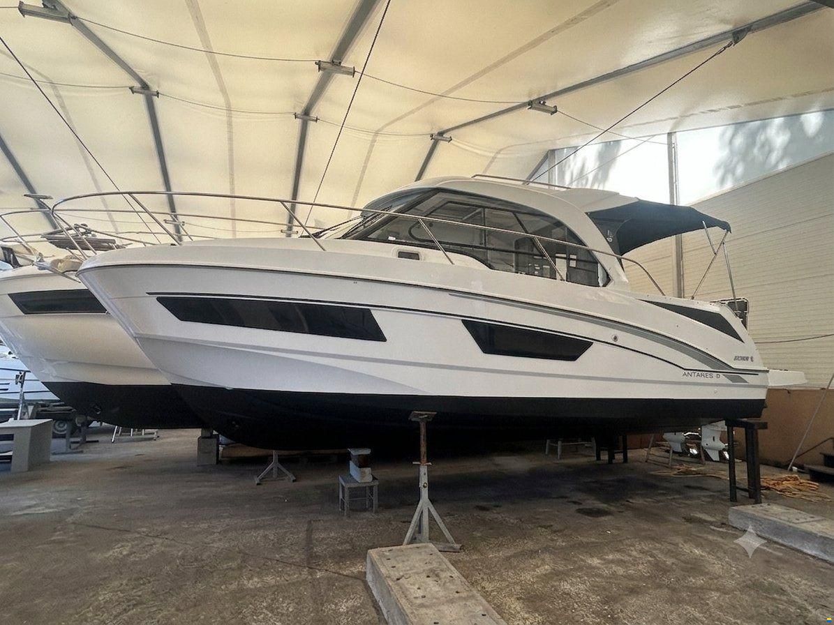 Beneteau ANTARES 9