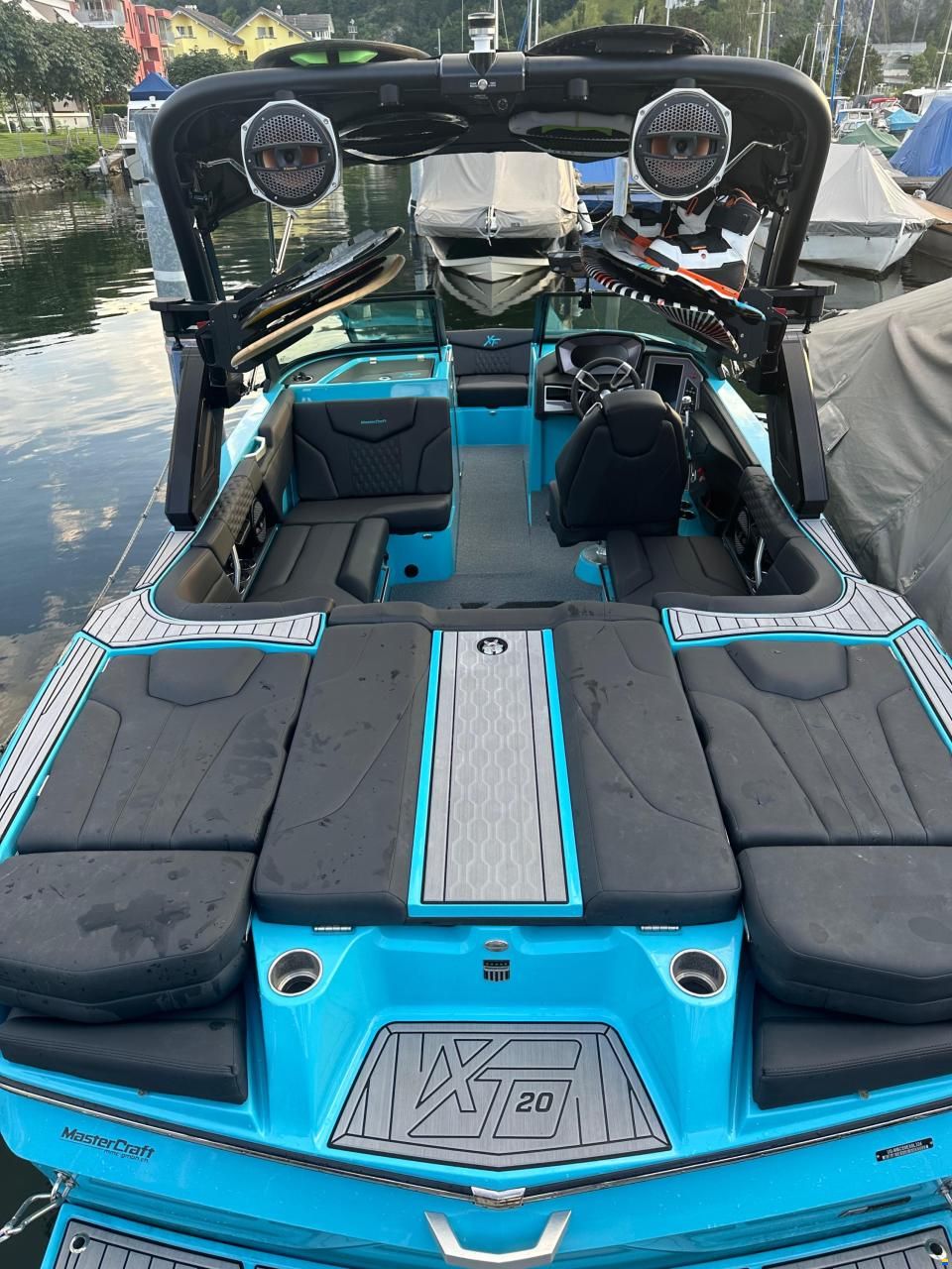 MasterCraft XT20