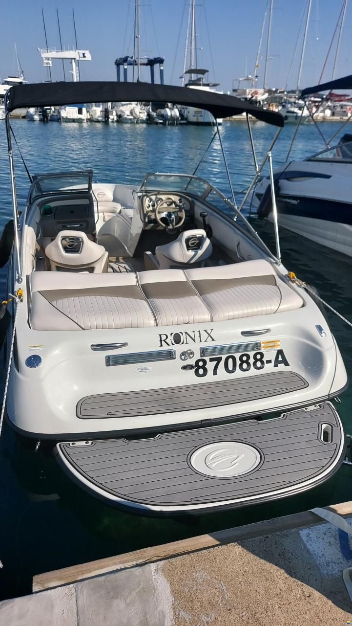 Crownline Bowrider 18 SS