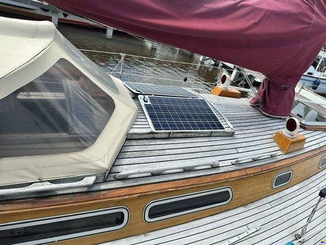Royal Huisman 33