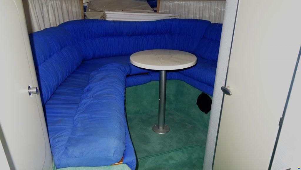 Cranchi Corallo 840 met 2x Volvo Penta V8 en tra