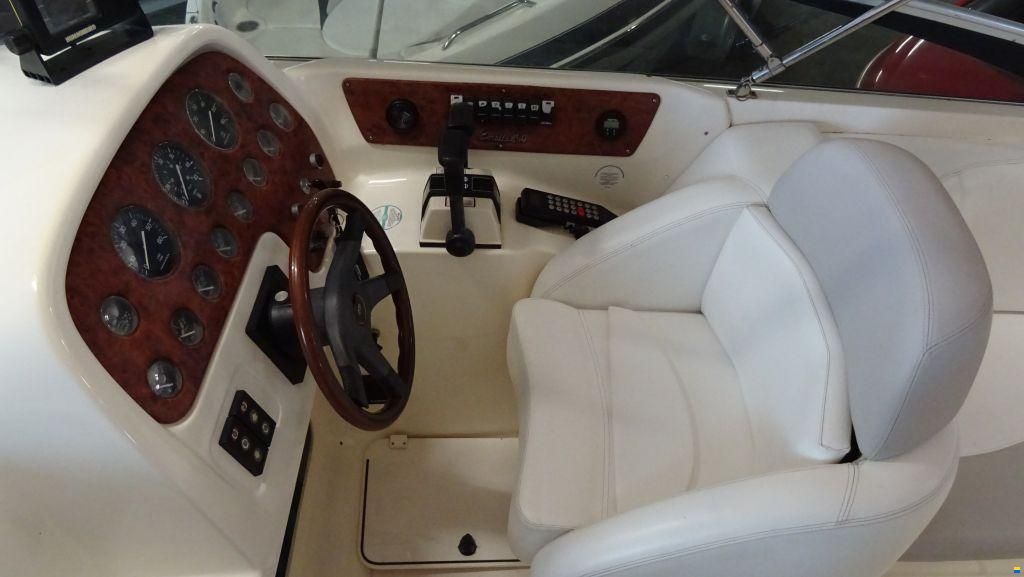 Cranchi Corallo 840 met 2x Volvo Penta V8 en tra