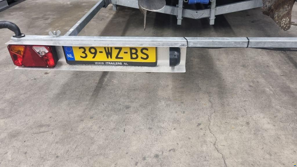 Cranchi Corallo 840 met 2x Volvo Penta V8 en tra