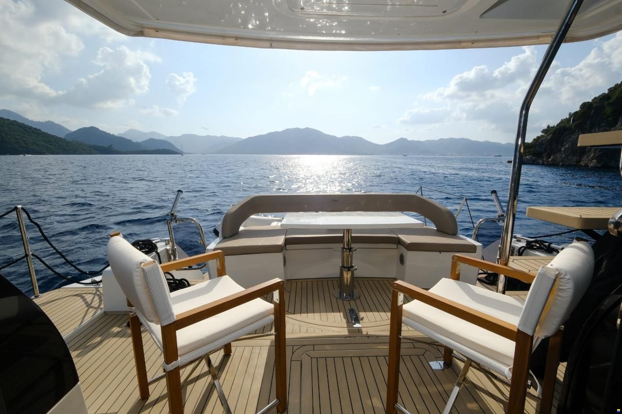 Galeon 500 Fly