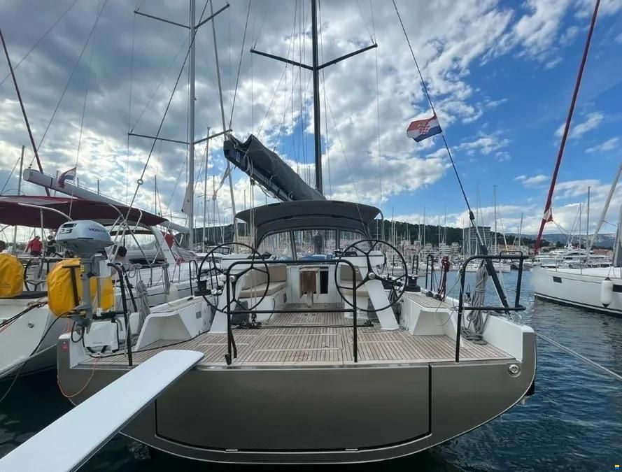 Beneteau First 44