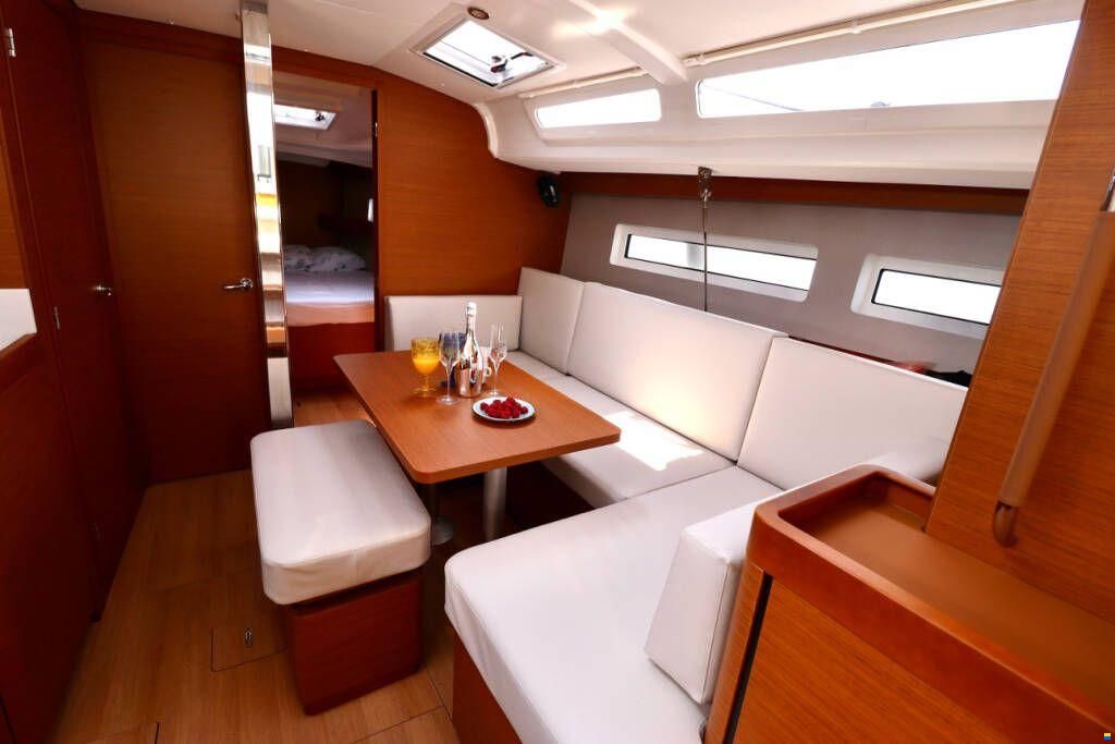 Jeanneau Sun Odyssey 440