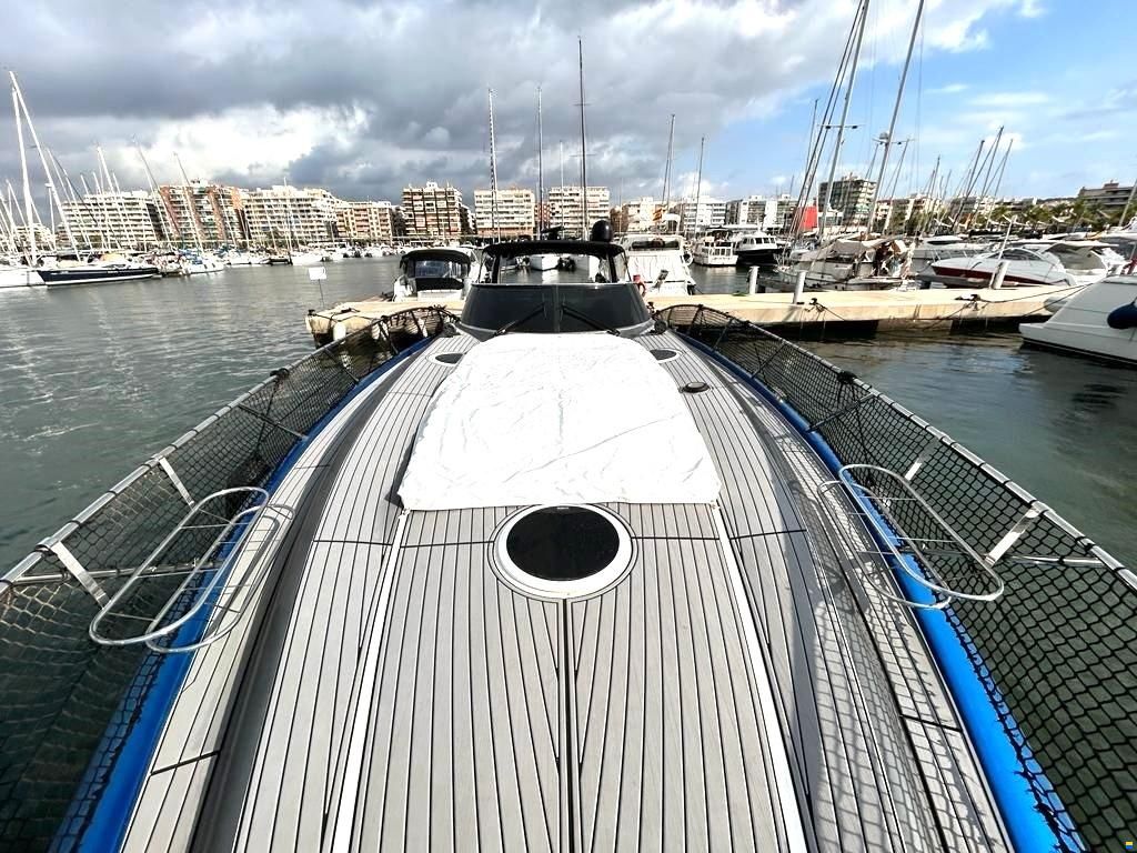Sunseeker Predator 58