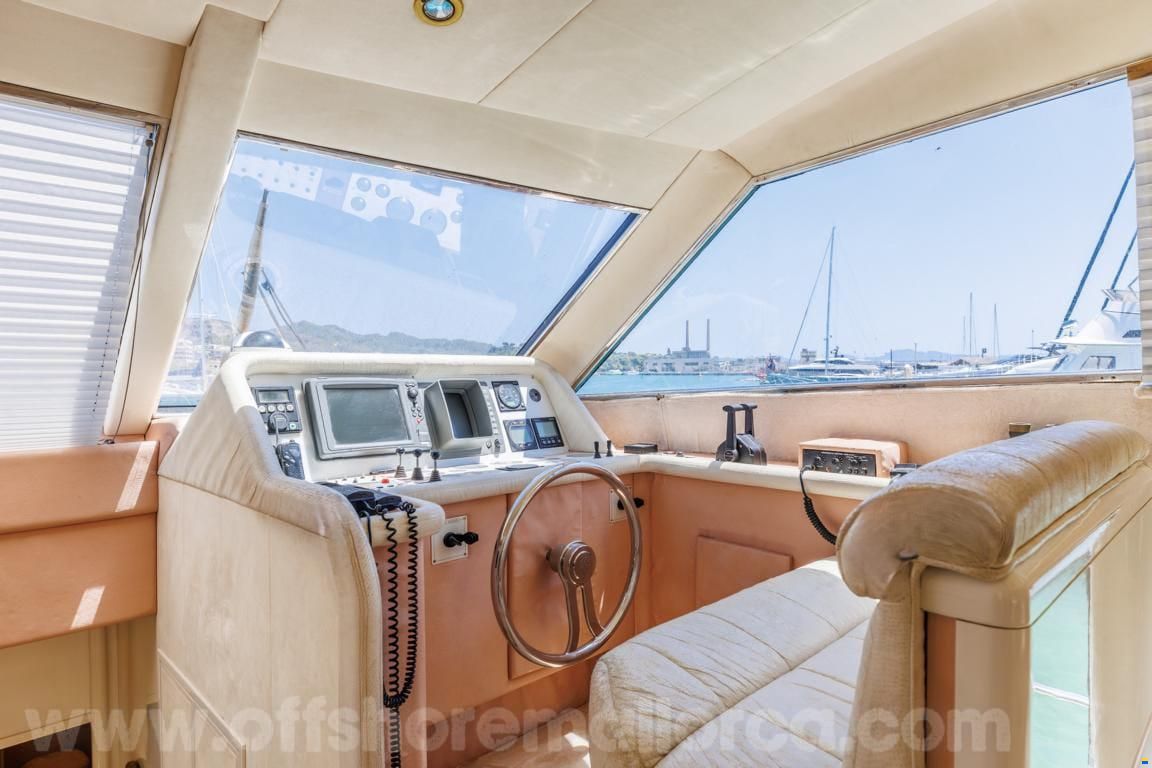 PR Marine 2300