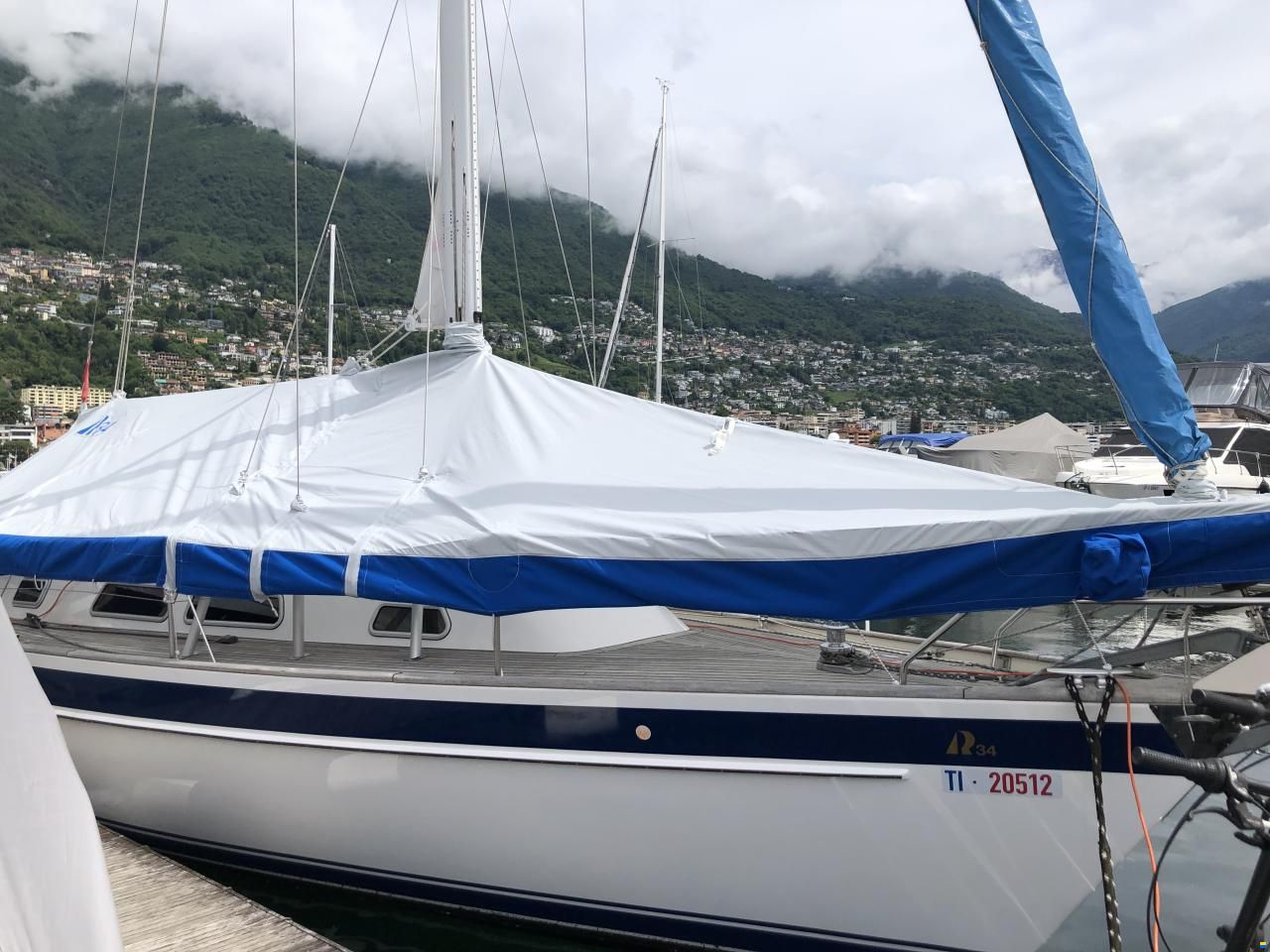 Hallberg-Rassy HR 34