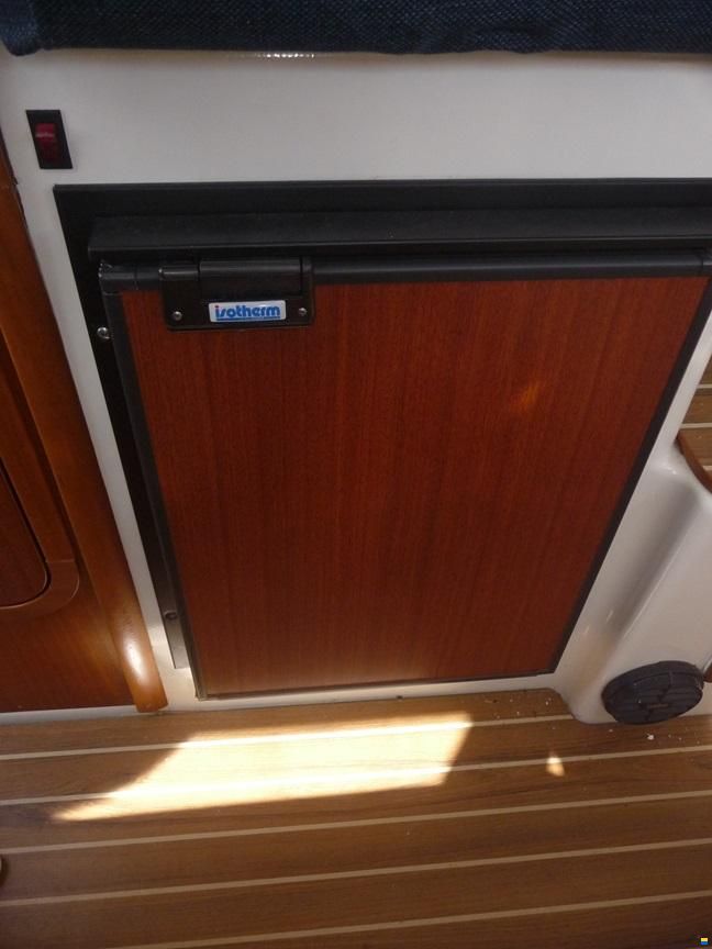 Bella Falcon 26