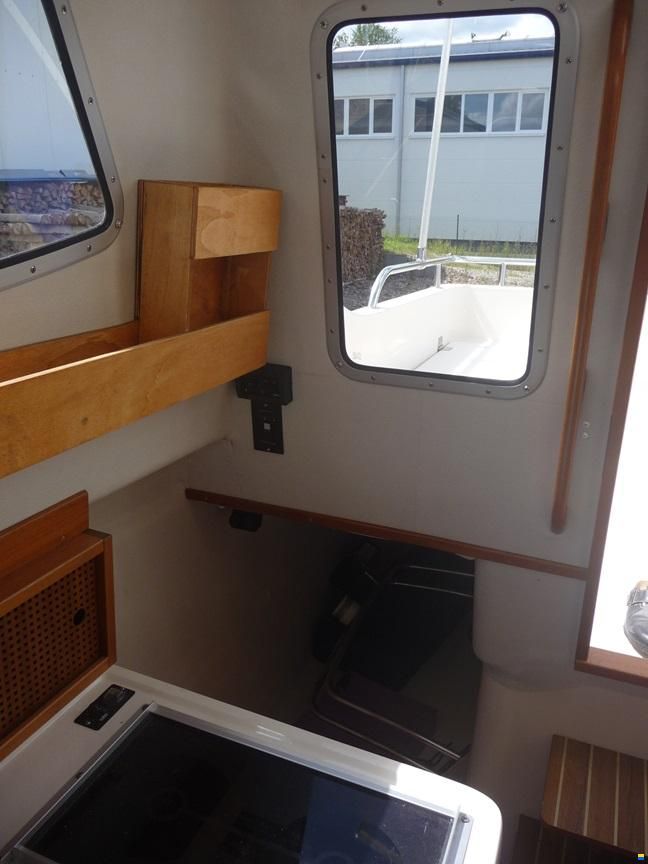 Bella Falcon 26